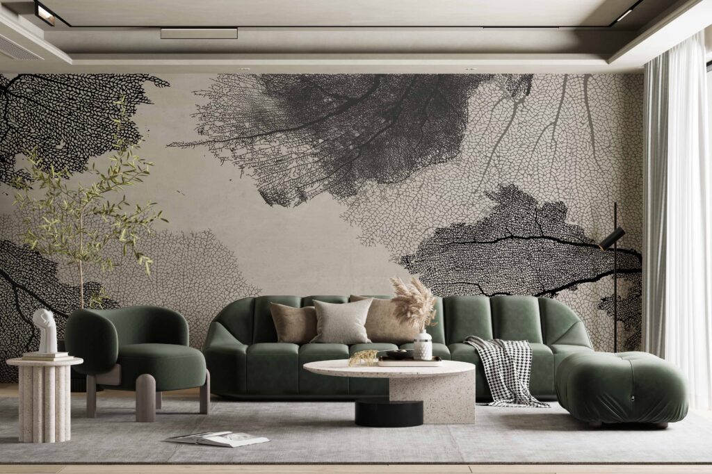 Tapety w Stylu Hampton: Odkryj Inspiracje i Porady od 73 Studio 1 Elegancki salon w stylu Hampton z zieloną sofą i tapetą w geometryczne wzory na ścianie. tapety w stylu hampton